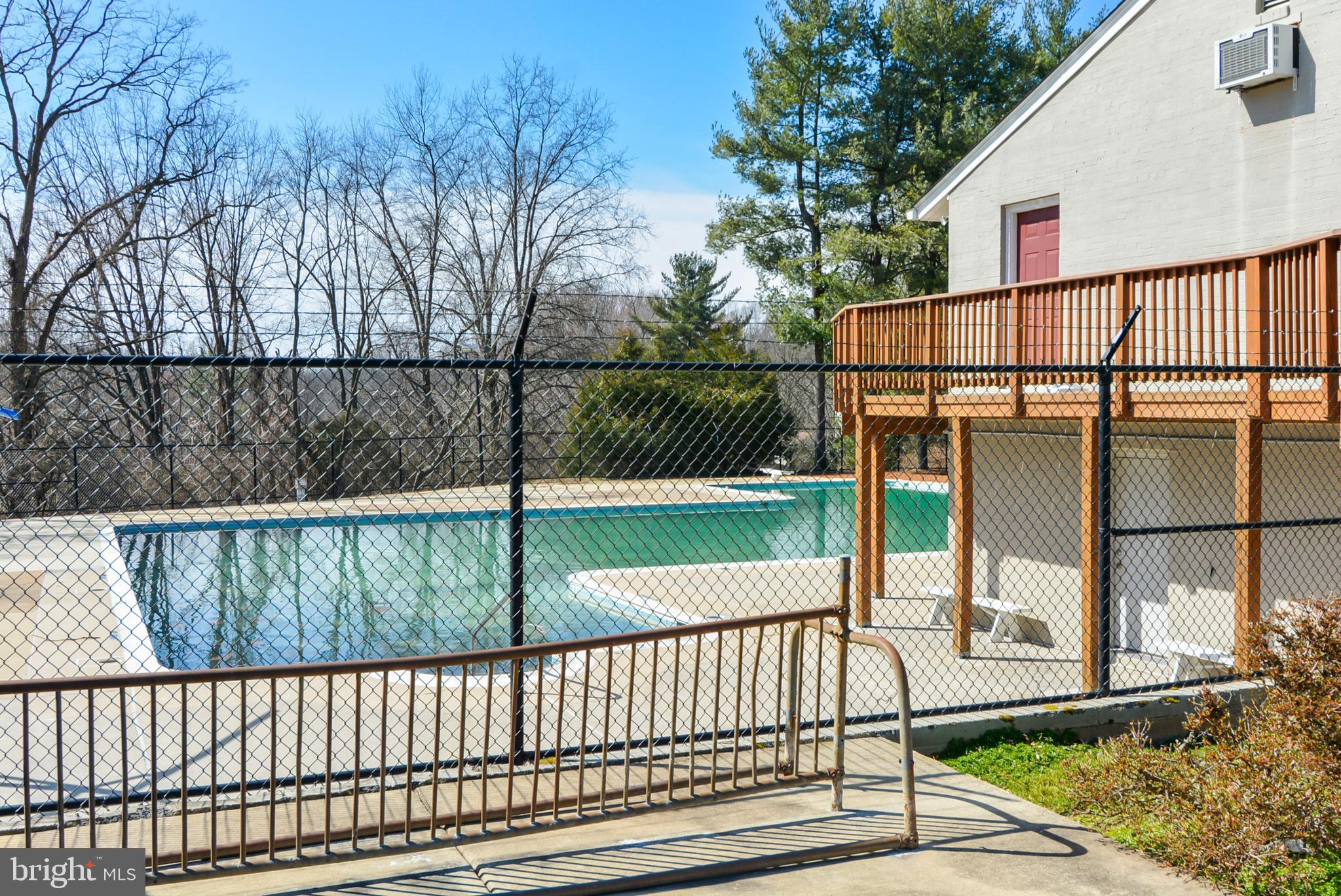 9829 Vale Road Vienna, VA 22181 - Photo 57 of 66 Lakevale