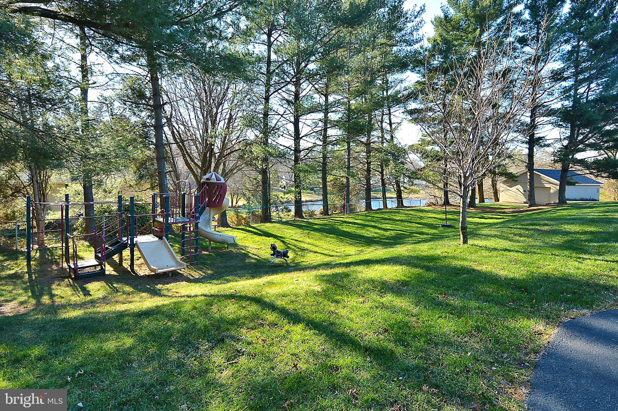 9829 Vale Road Vienna, VA 22181 - Photo 62 of 66 Lakevale