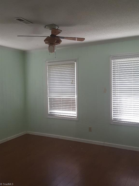 1055 Riverview Rd Extension Lexington, NC 27292 - Photo 21 of 27 Bedroom 2
