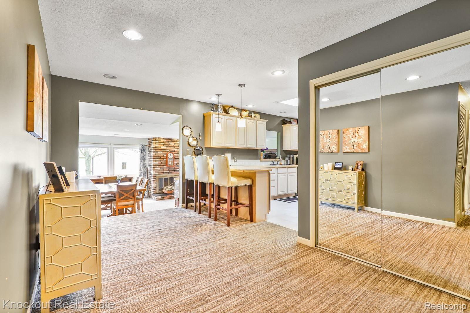 7074 East Pierson Road Davison, MI 48423 - Photo 9 of 50 7074 E Pierson Davison-10.jpg
