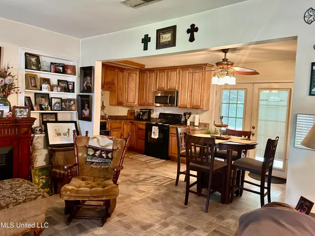 $214,000 | 4604 Ingalls Avenue, Pascagoula, MS 39581