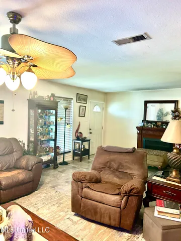 $214,000 | 4604 Ingalls Avenue, Pascagoula, MS 39581