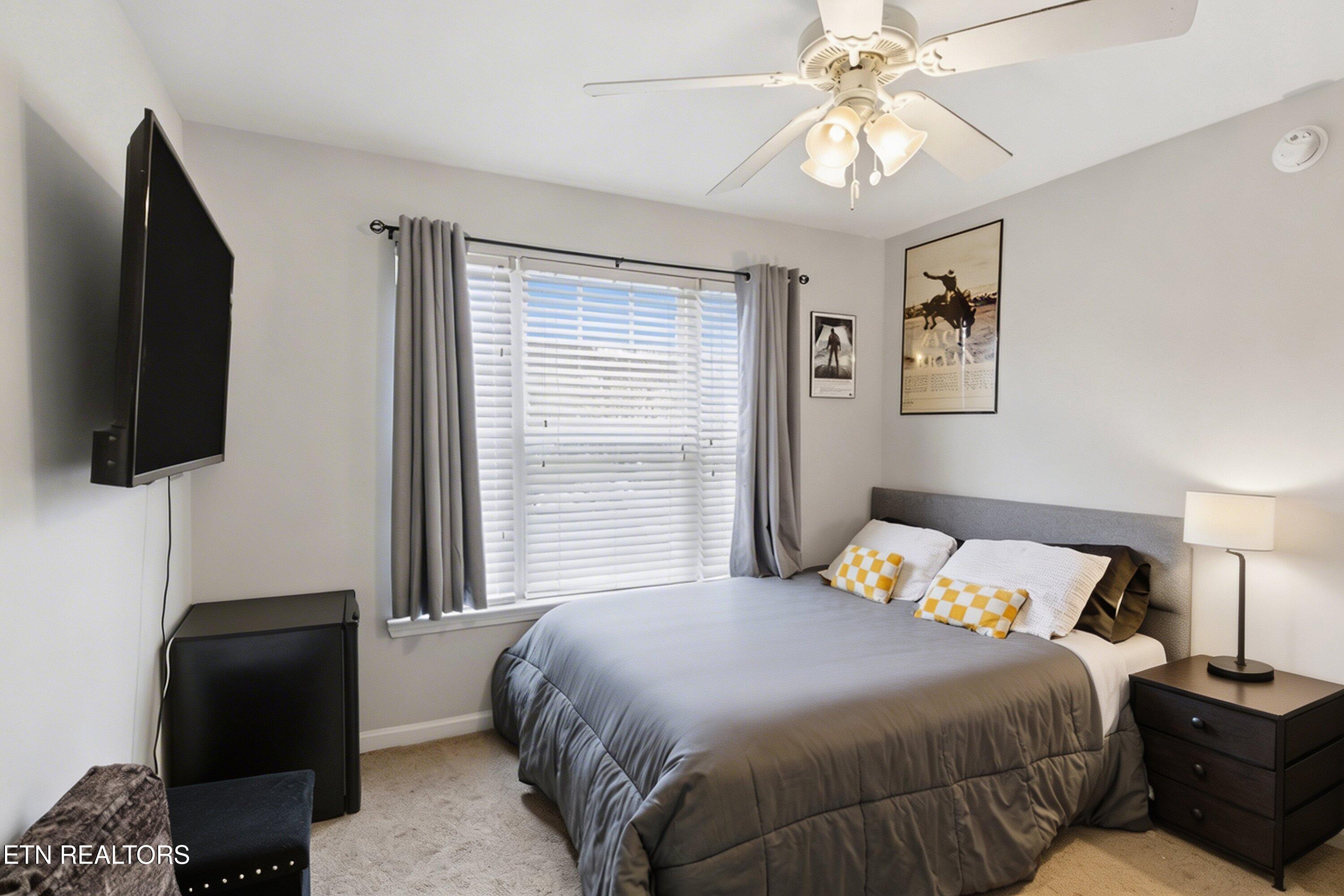 3704 Spruce Ridge Way, Unit 2024 Knoxville, TN 37920 - Photo 8 of 31 Bedroom 2