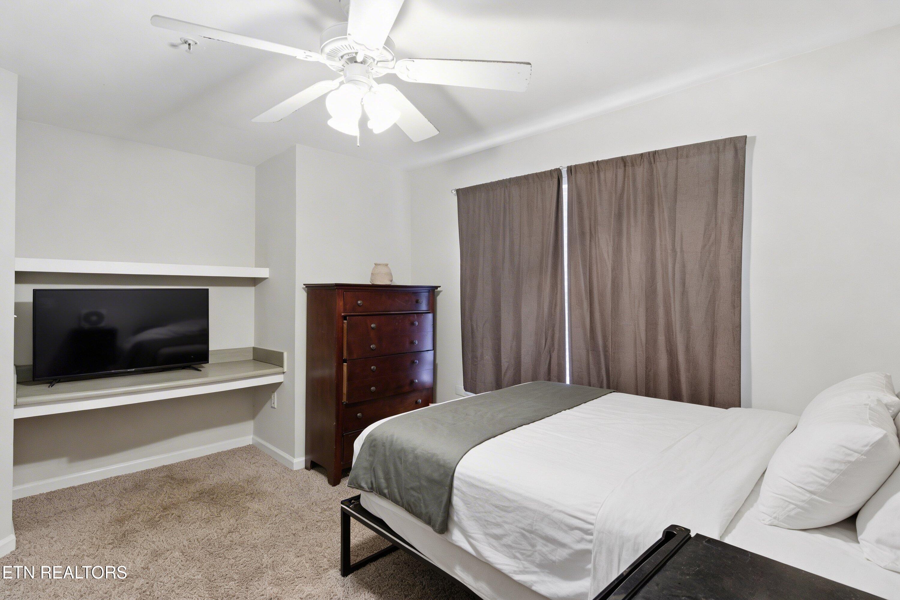 3704 Spruce Ridge Way, Unit 2024 Knoxville, TN 37920 - Photo 10 of 31 Bedroom 3