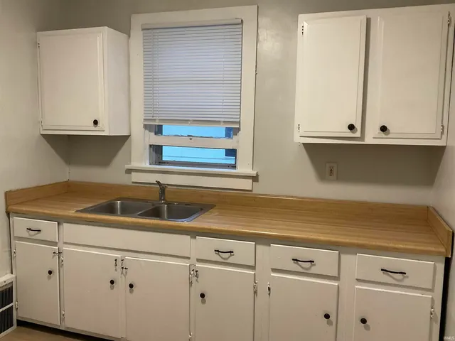 $850 | 1926 Eby Avenue, Fort Wayne, IN 46802