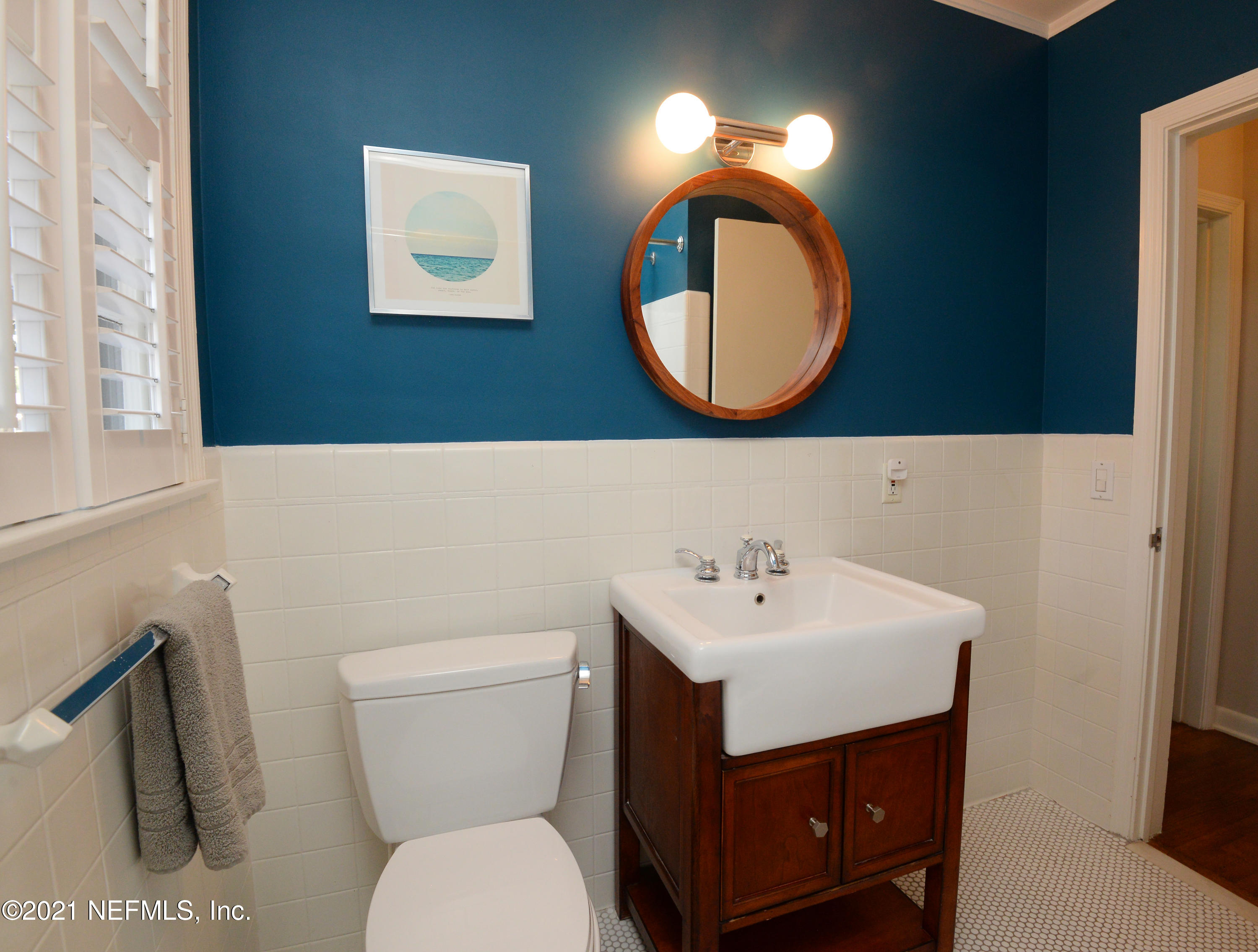4722 Eton Lane Jacksonville, FL 32210 - Photo 34 of 43 Bathroom 2 with Vanity View
