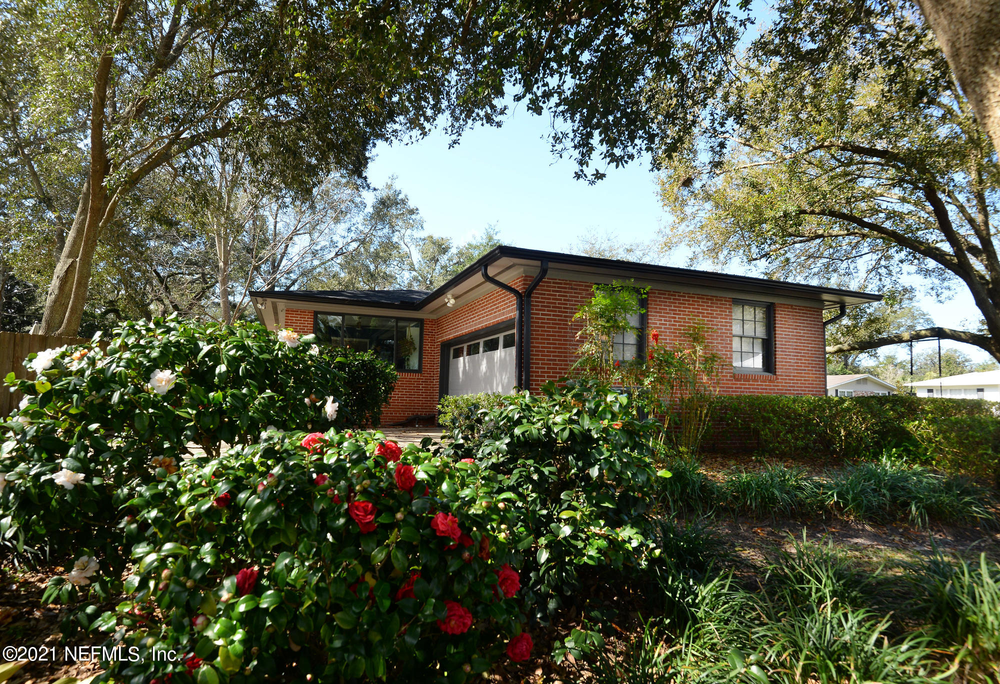 4722 Eton Lane Jacksonville, FL 32210 - Photo 43 of 43 Side Yard View to Home