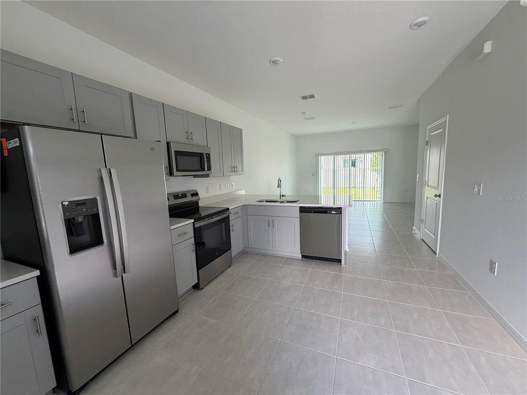 2882 Skyline Loop Kissimmee, FL 34758 - Photo 26 of 31