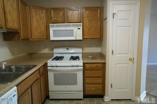 $1,650 | 2920 Barrymore Street, Unit 102, Raleigh, NC 27603