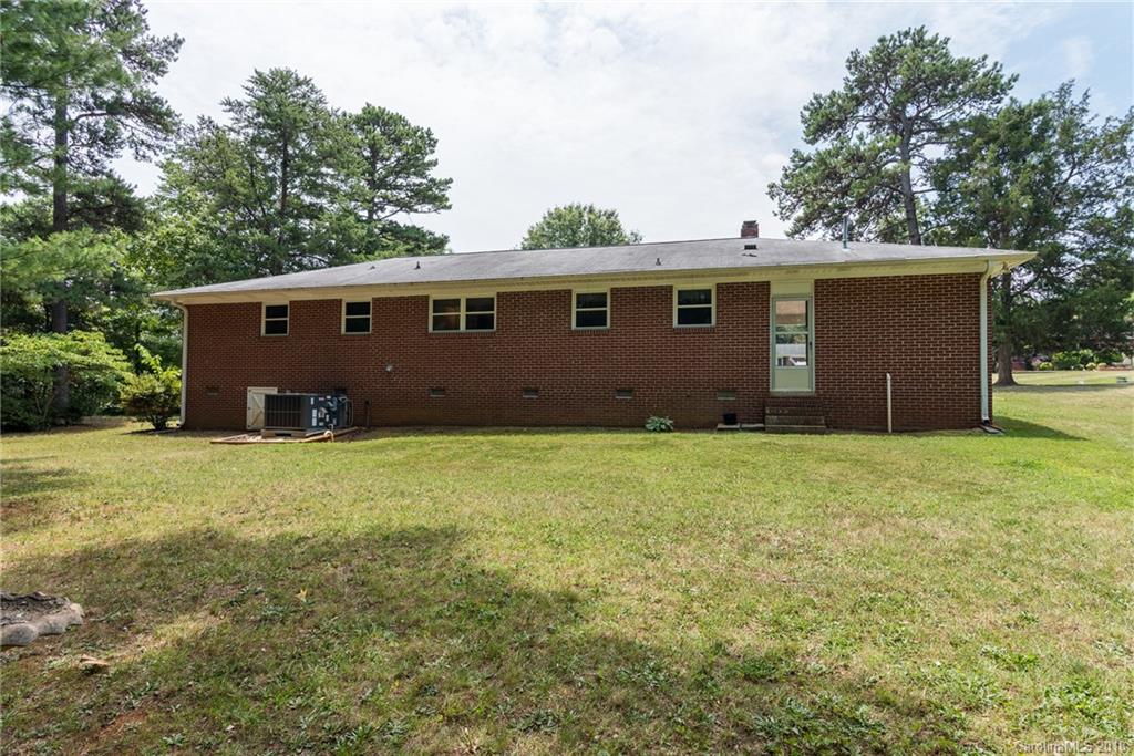 2257 Country Club Road Lincolnton, NC 28092 - Photo 14 of 16 Gallery Image 14