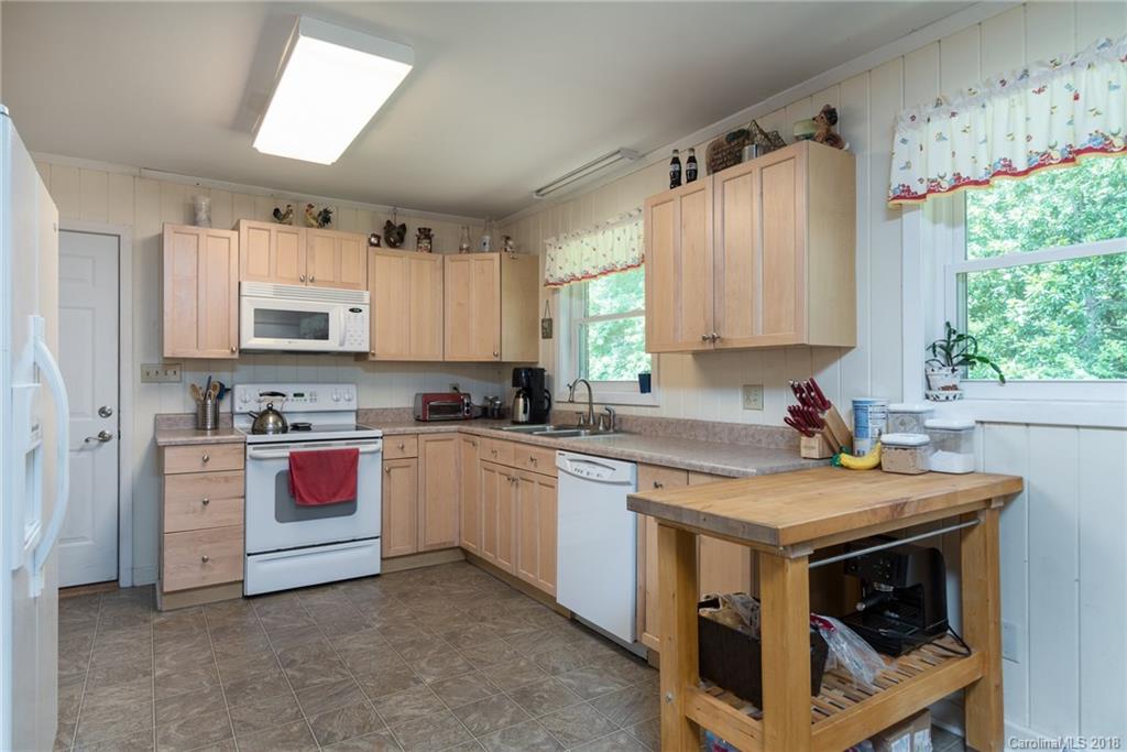 2257 Country Club Road Lincolnton, NC 28092 - Photo 4 of 16 Gallery Image 4