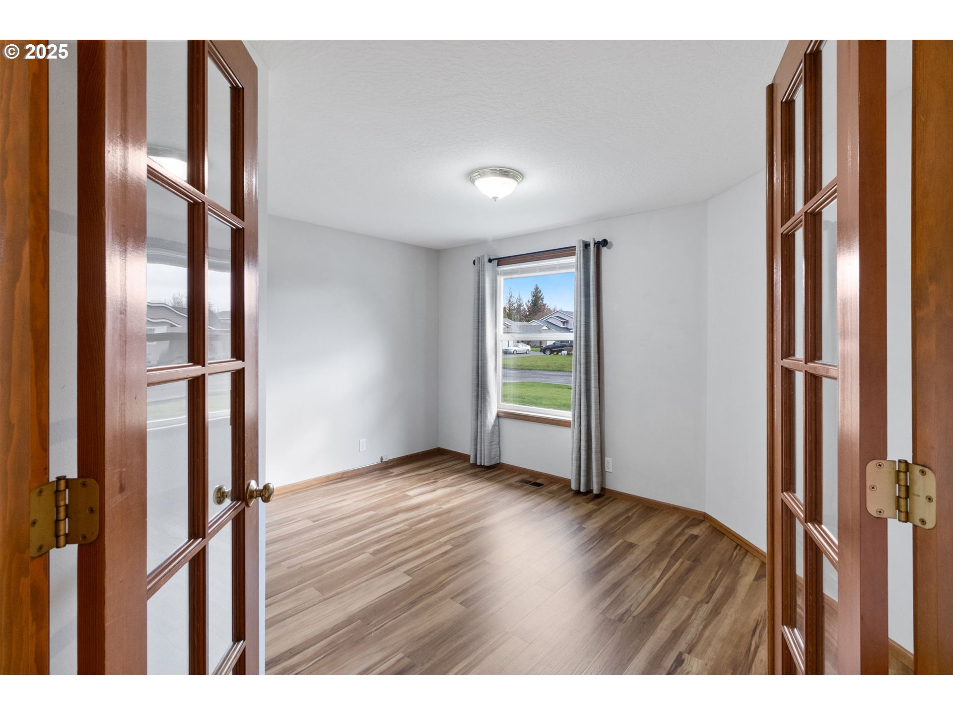 2744 Dayna Lane Eugene, OR 97408 - Photo 11 of 34