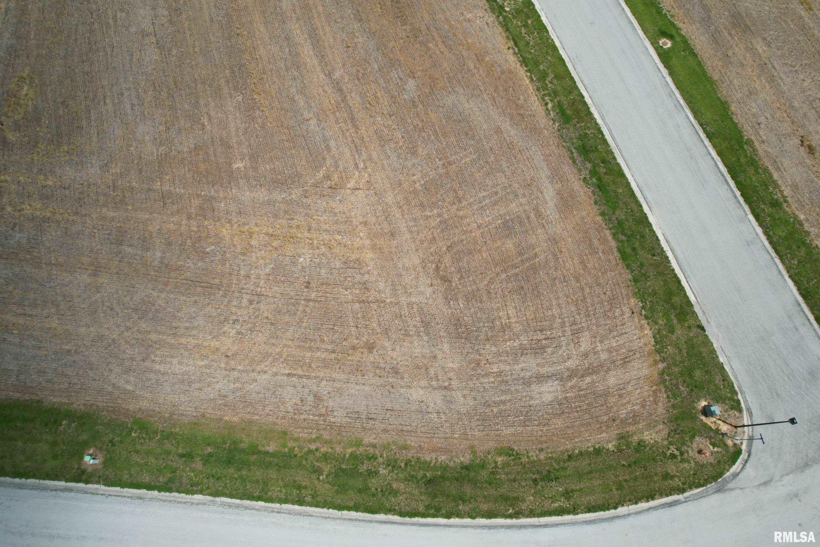 244 Walnut Albers, IL 62215 - Photo 2 of 5