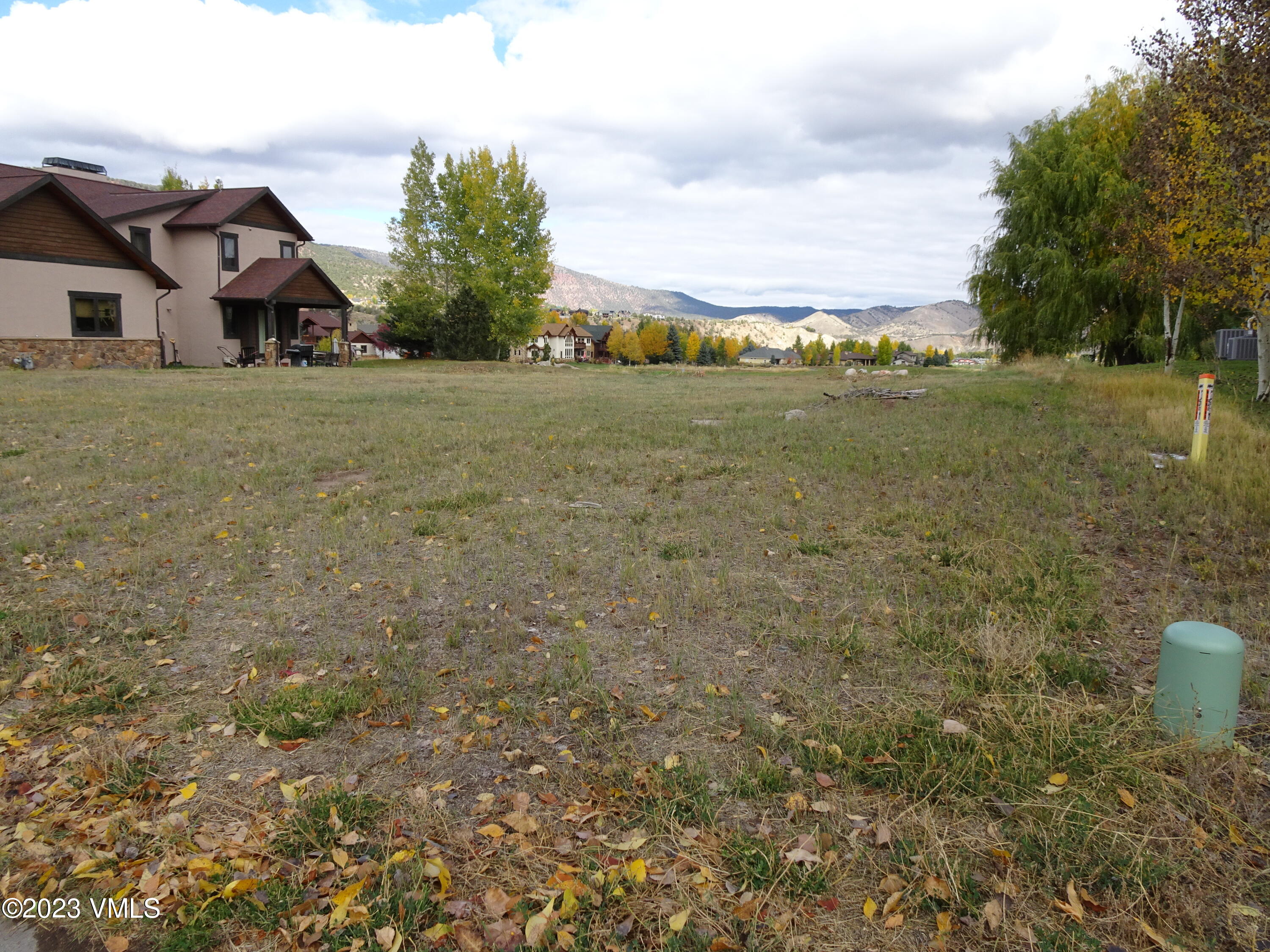 230 Timberwolf Gypsum, CO 81637 - Photo 4 of 34 a view of a house with a yard