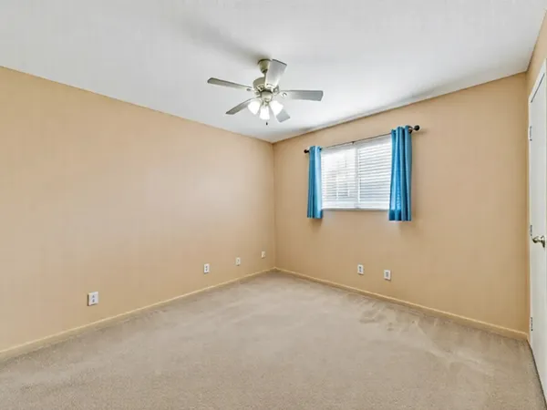 $165,900 | 11002 Hammerly Boulevard, Unit 69, Houston, TX 77043