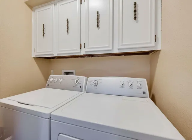 $176,500 | 11002 Hammerly Boulevard, Unit 69, Houston, TX 77043