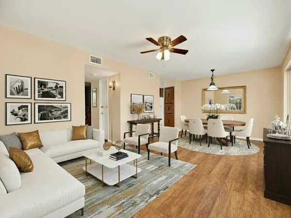 $165,900 | 11002 Hammerly Boulevard, Unit 69, Houston, TX 77043