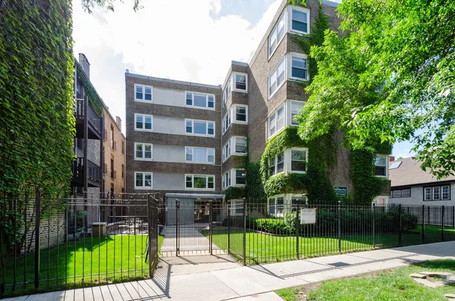 $1,625 | 7710 North Sheridan Road, Unit 101, Chicago, IL 60626
