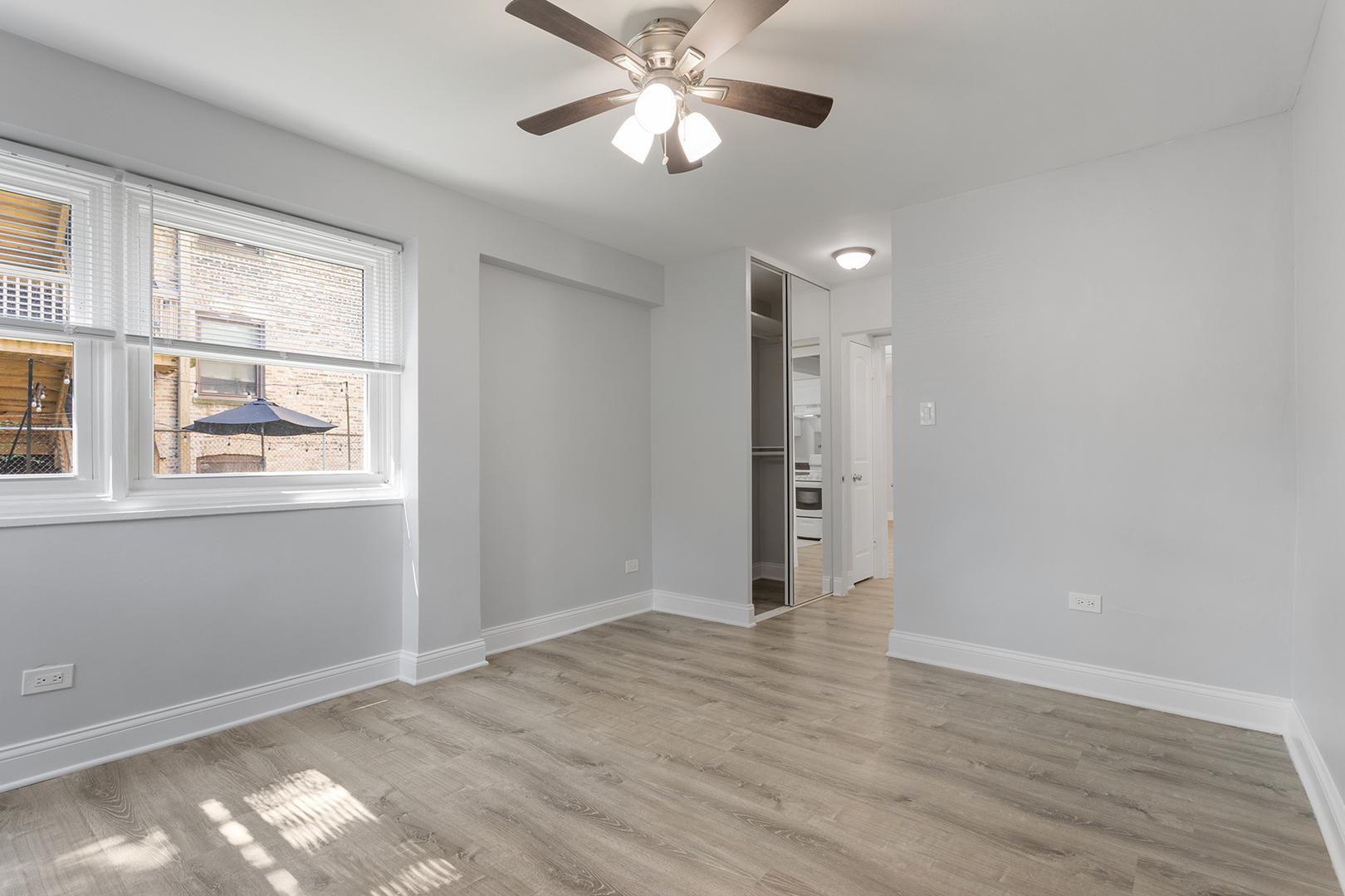 7710 North Sheridan Road, Unit 101 Chicago, IL 60626 - Photo 5 of 14