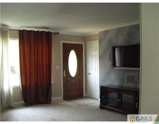 1198 Inman Avenue Edison, NJ 08820 - Photo 2 of 21 Gallery Image 2