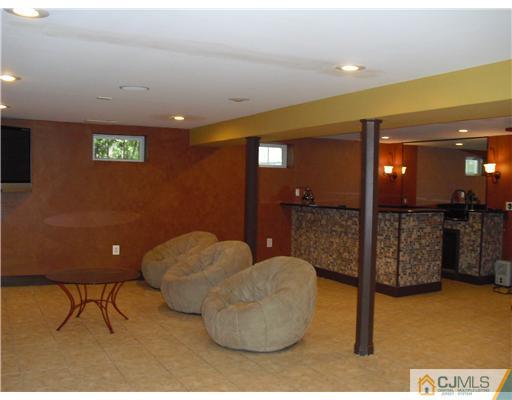 1198 Inman Avenue Edison, NJ 08820 - Photo 12 of 21 Gallery Image 12