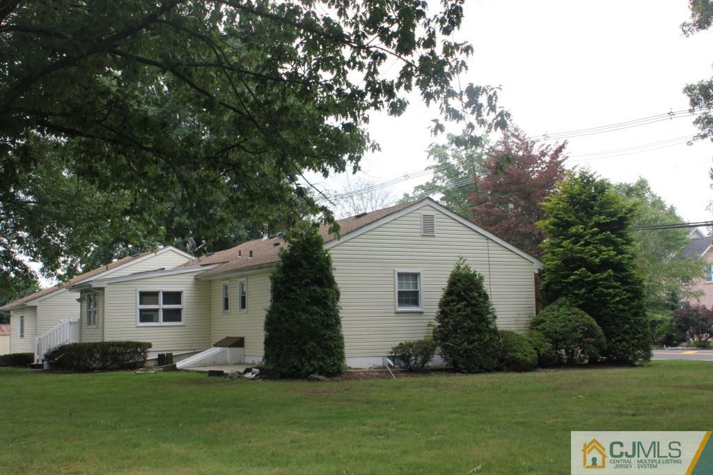 1198 Inman Avenue Edison, NJ 08820 - Photo 20 of 21 Gallery Image 20