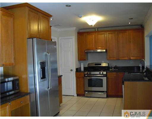 1198 Inman Avenue Edison, NJ 08820 - Photo 3 of 21 Gallery Image 3