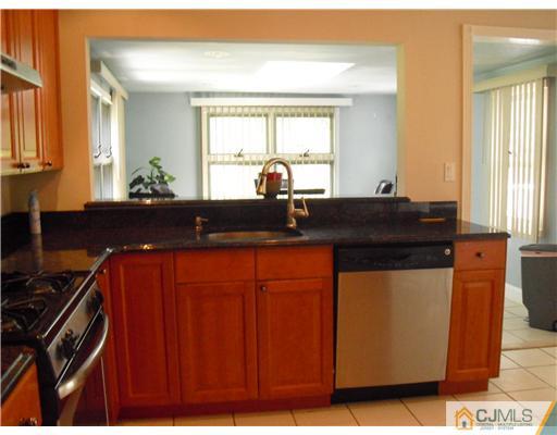 1198 Inman Avenue Edison, NJ 08820 - Photo 5 of 21 Gallery Image 5