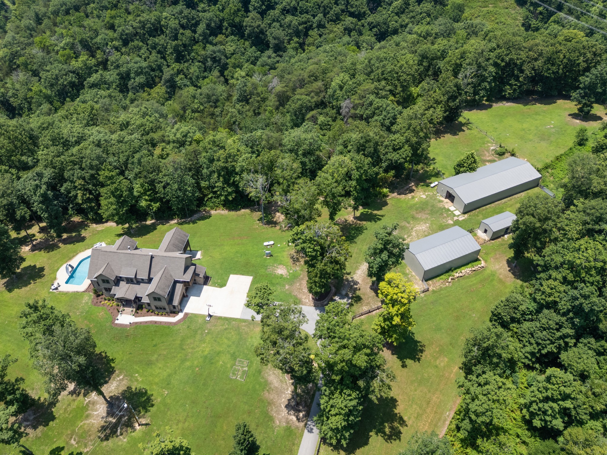 1370 Leatherwood Road White Bluff, TN 37187 - Photo 4 of 93