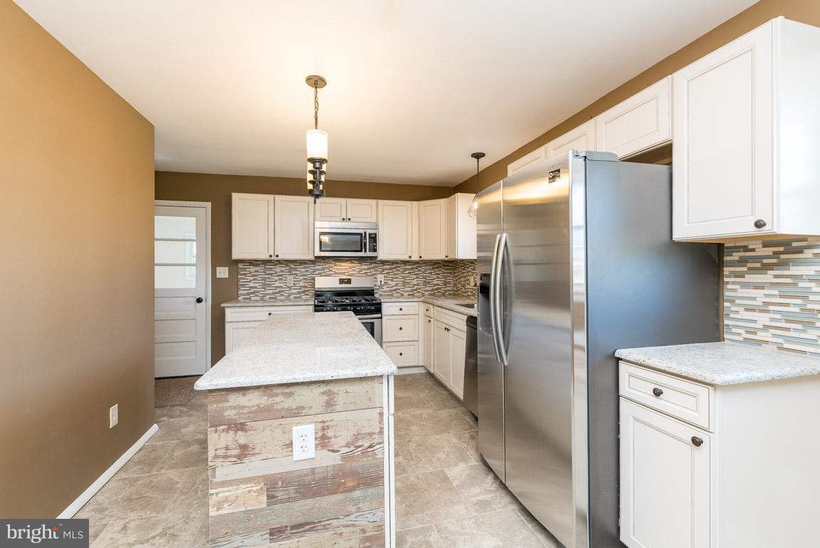 529 Old Baltimore Road Westminster, MD 21157 - Photo 6 of 37 Gallery Image 6