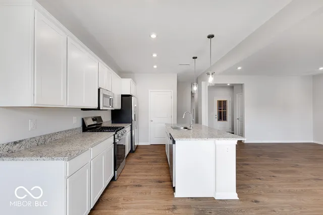 $339,999 | 1023 Grassy Br Drive, Indianapolis, IN 46239