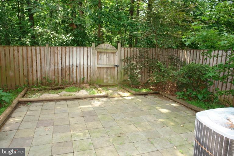 2274 Gunsmith Square Reston, VA 20191 - Photo 13 of 16 Patio