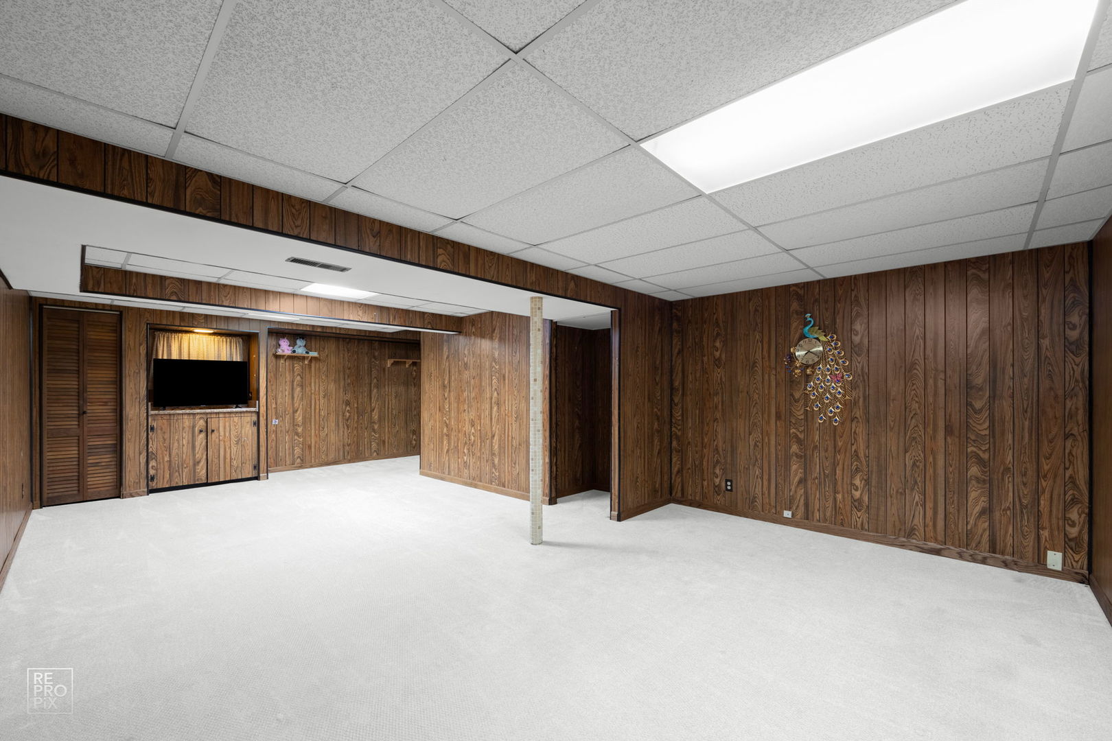 2627 Smith Street Rolling Meadows, IL 60008 - Photo 20 of 23 a view of an empty room