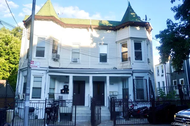 $825,000 | 1384 Clinton Avenue | Morrisania