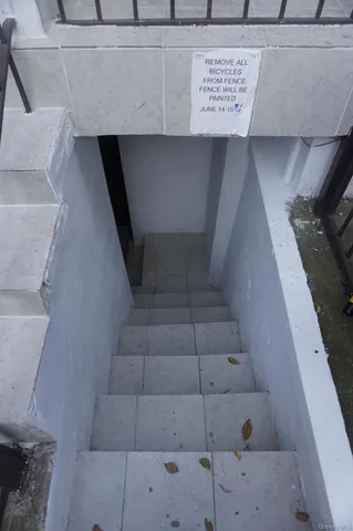 $825,000 | 1384 Clinton Avenue | Morrisania