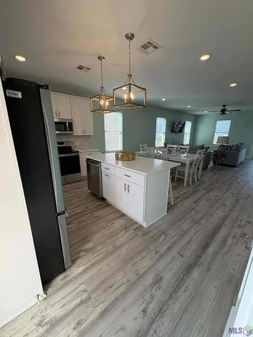 $650,000 | 9 Boudreaux Lane, Grand Isle, LA 70358