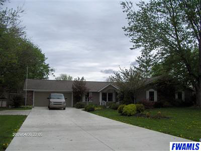 11211 Roberts Road Harlan, IN 46743 - Photo 1 of 1
