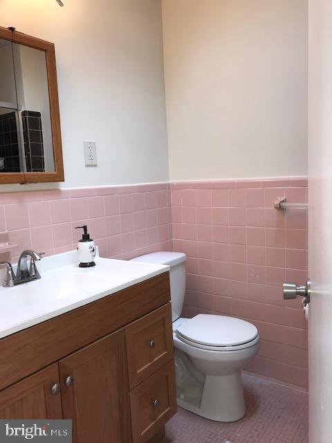 8843 Blue Grass Road Philadelphia, PA 19152 - Photo 13 of 19 Gallery Image 13