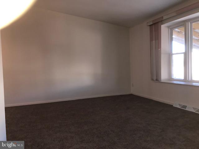 8843 Blue Grass Road Philadelphia, PA 19152 - Photo 4 of 19 Gallery Image 4