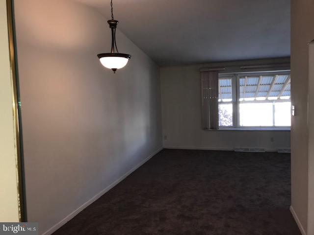 8843 Blue Grass Road Philadelphia, PA 19152 - Photo 6 of 19 Gallery Image 6