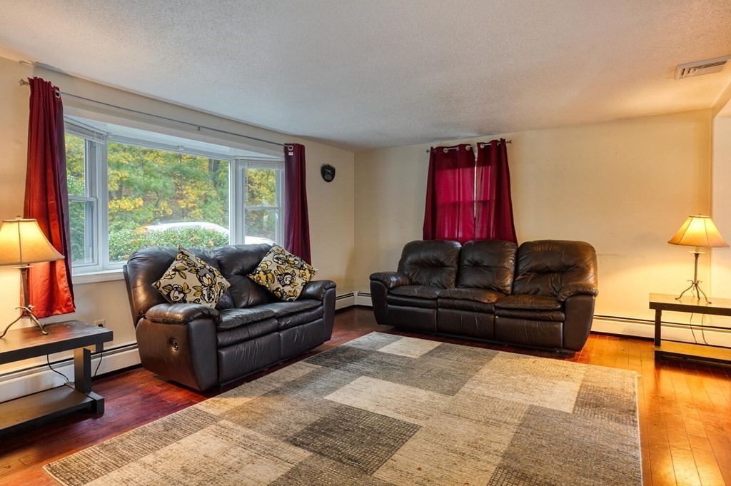 366 Butman Road Lowell, MA 01852 - Photo 10 of 20 Gallery Image 10