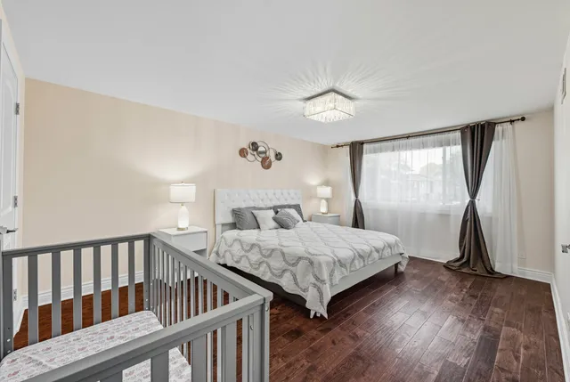 $355,000 | 691 Lakeside Cir Drive, Wheeling, IL 60090