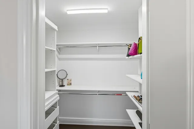 $355,000 | 691 Lakeside Cir Drive, Wheeling, IL 60090