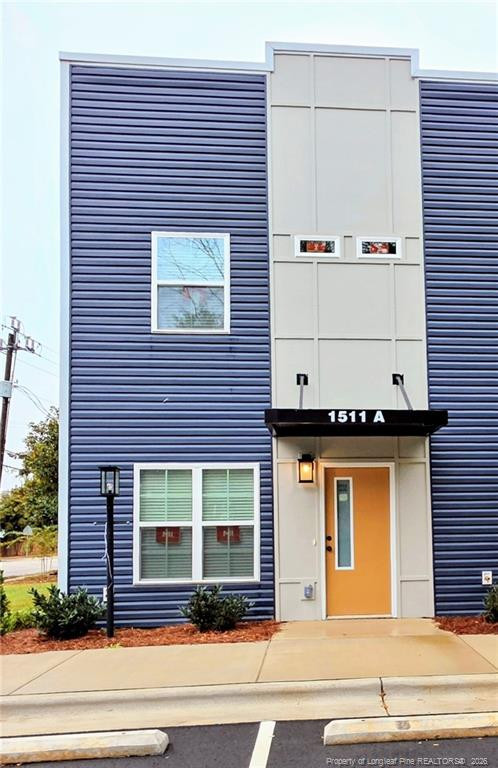 a view of a building entrance