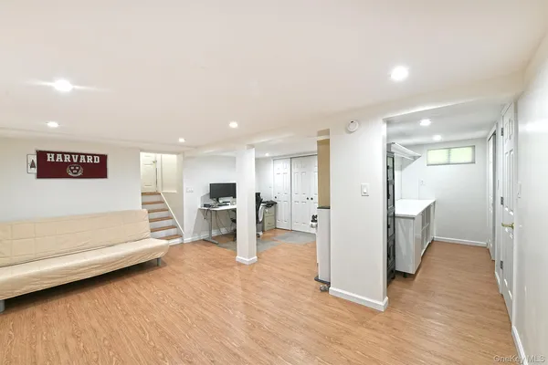 $1,210,000 | 53 Stuart Drive, Syosset, NY 11791