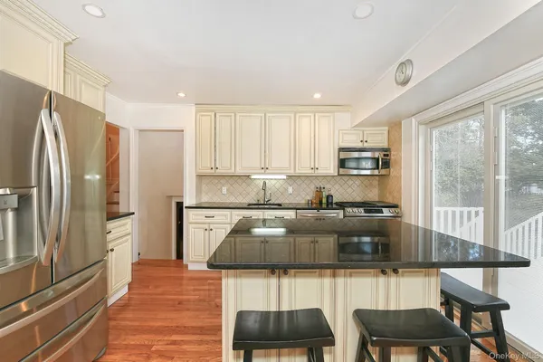 $1,210,000 | 53 Stuart Drive, Syosset, NY 11791