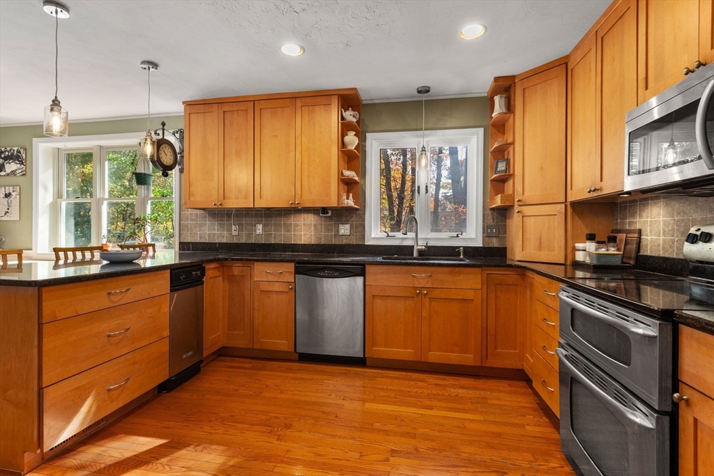 3 Richard Road Hopedale, MA 01747 - Photo 5 of 36 Gallery Image 5