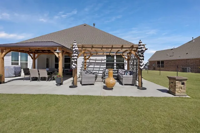 a view of a house with sitting area