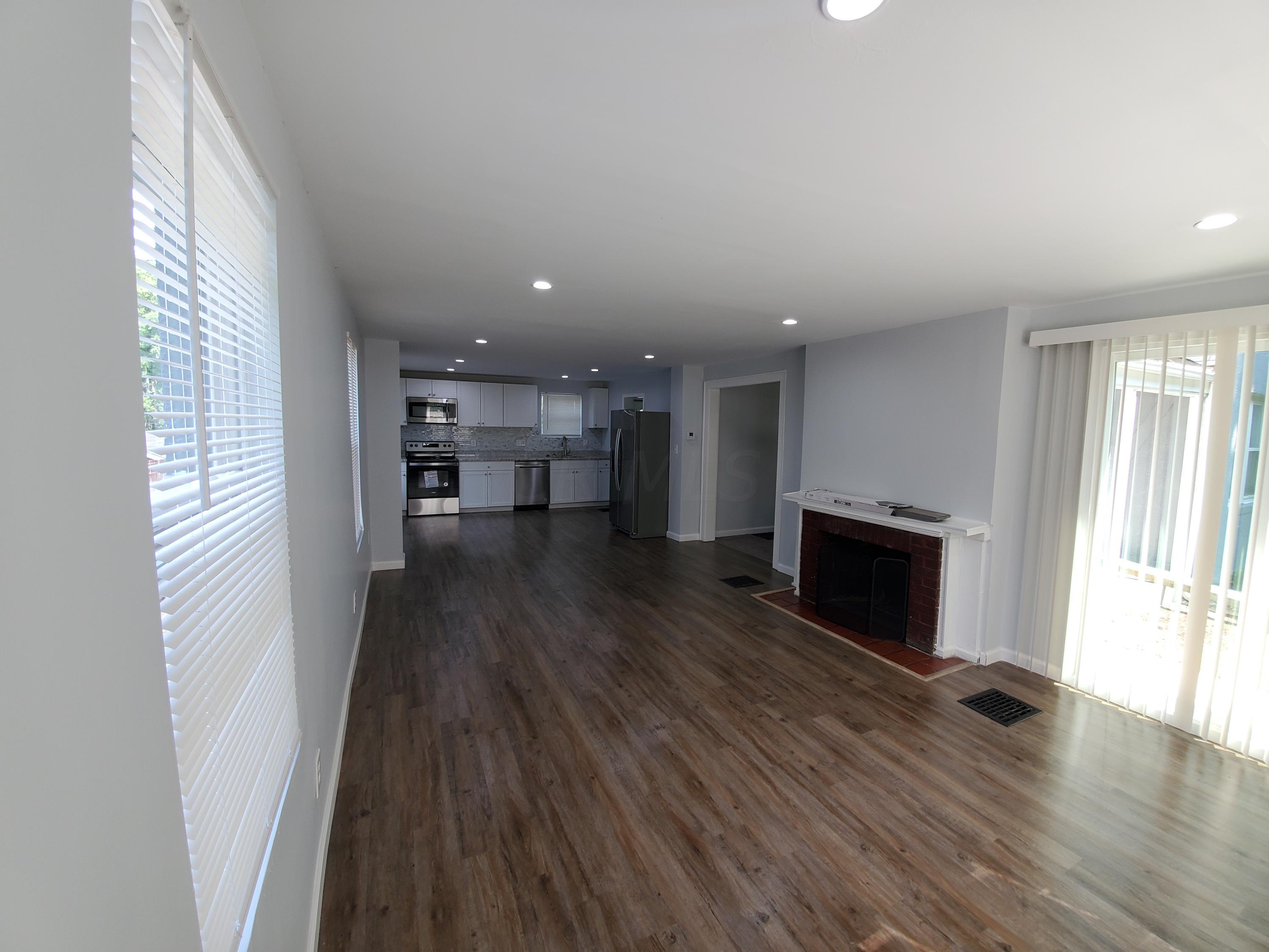 817 Sunbury Road Columbus, OH 43219 - Photo 4 of 45 Gallery Image 4