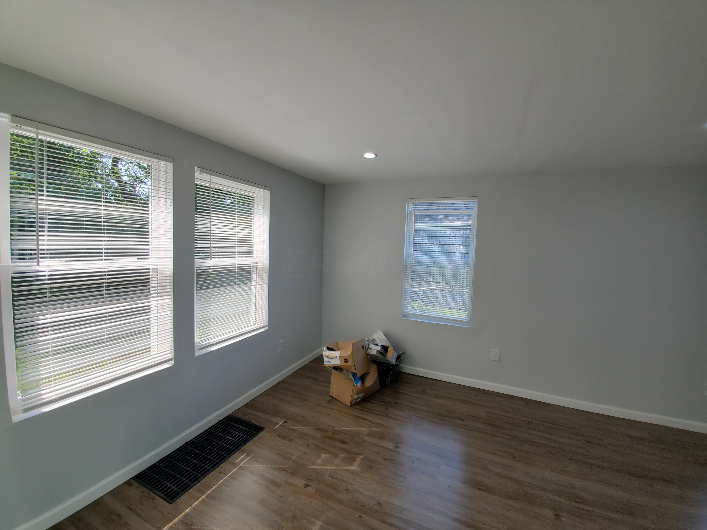 817 Sunbury Road Columbus, OH 43219 - Photo 9 of 45 Gallery Image 9